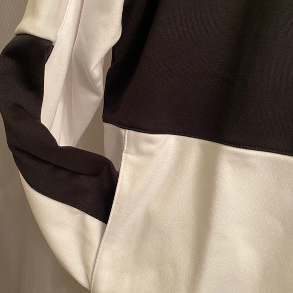 Brand New North face Sweater Shirt - Picture 4 of 8